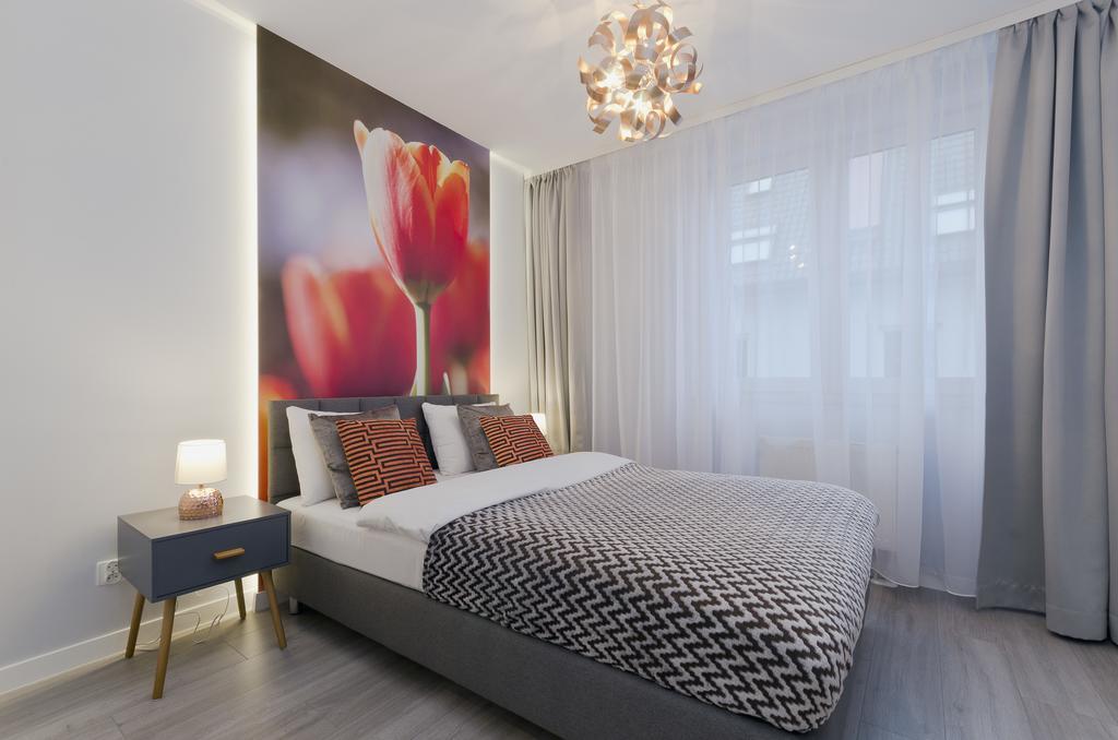 Aparthotel D&C Property Holdings Breslavia Esterno foto